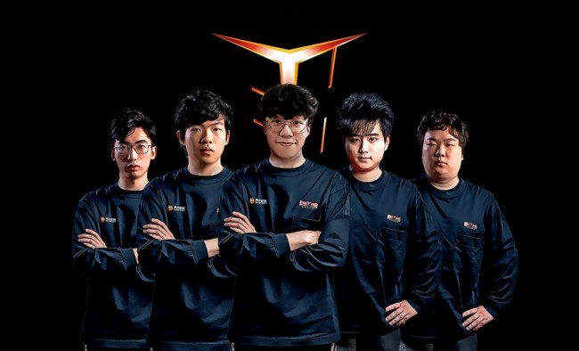 努力争夺更 努力争夺更